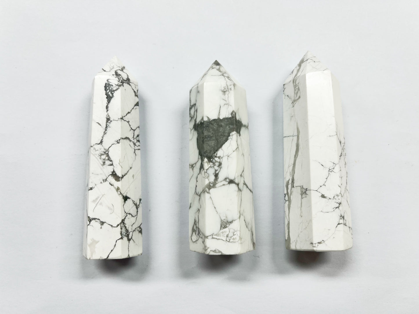 Howlite tower