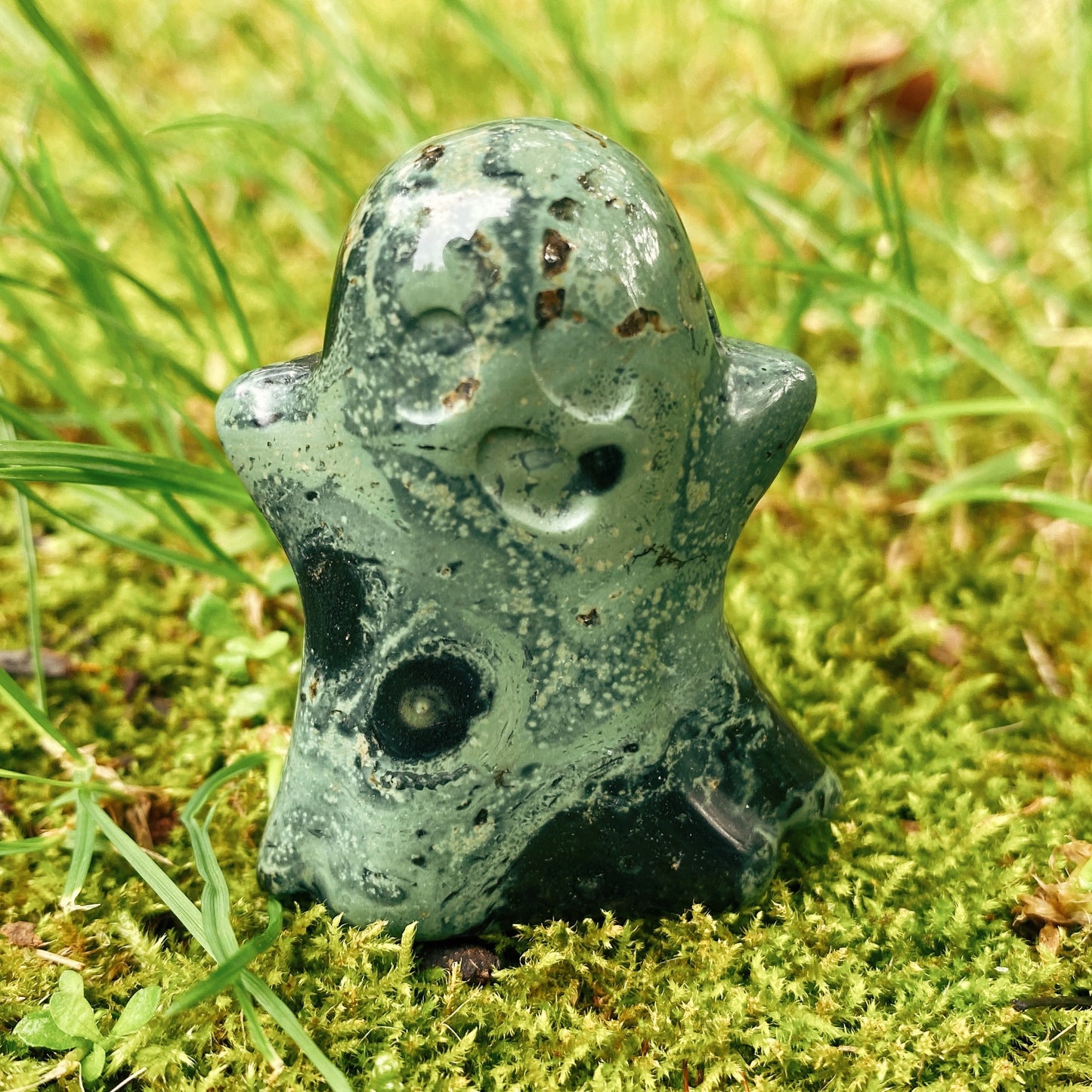 2 Inch Carving Ghost